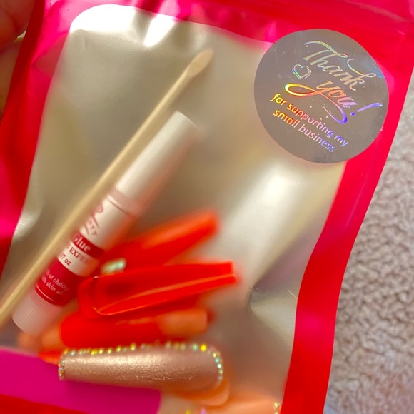 Press on nails “Jouvert” set - Picture 7 of 8